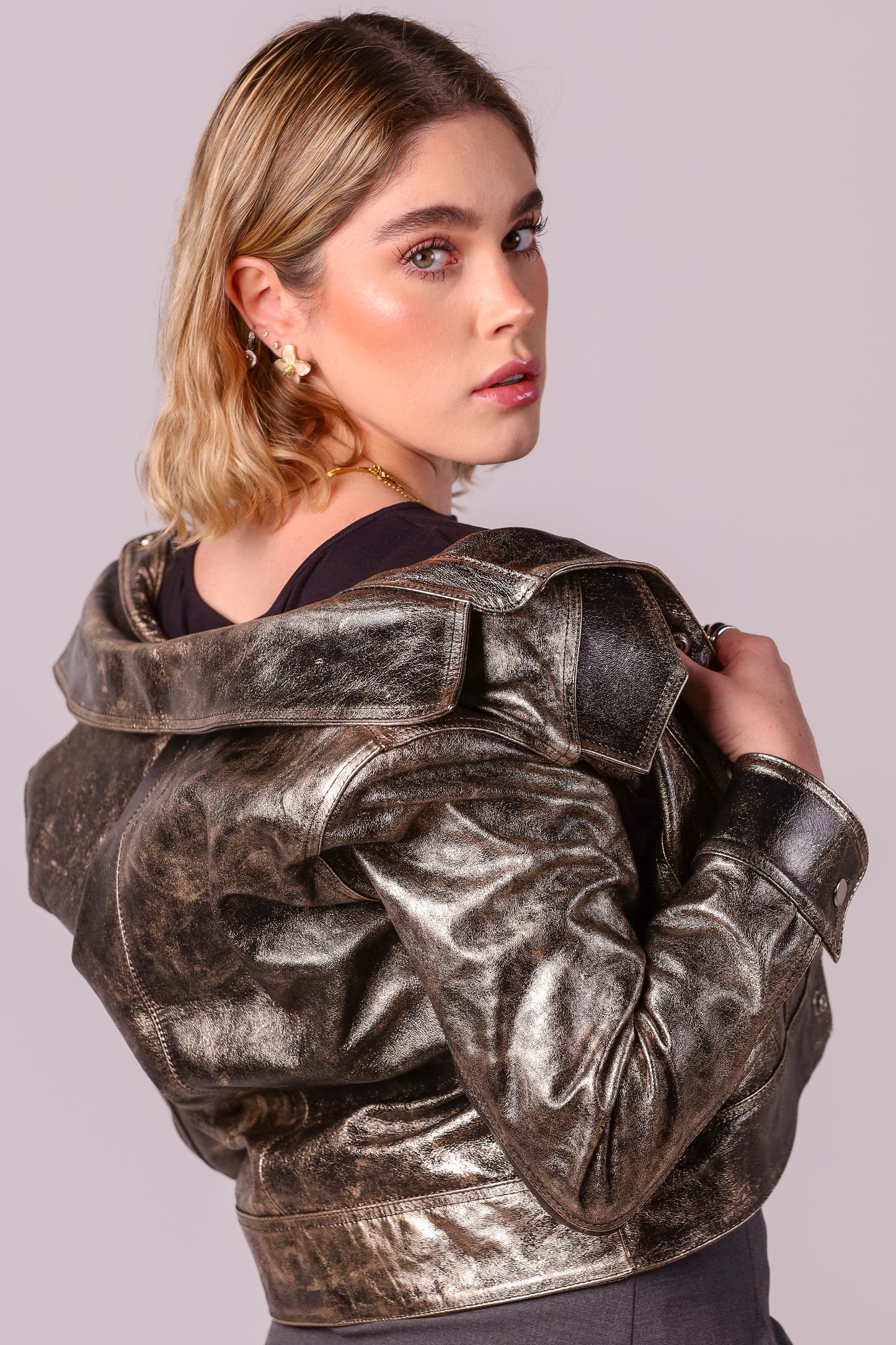 Showdy Jacket - Borrego Oro desgaste negro